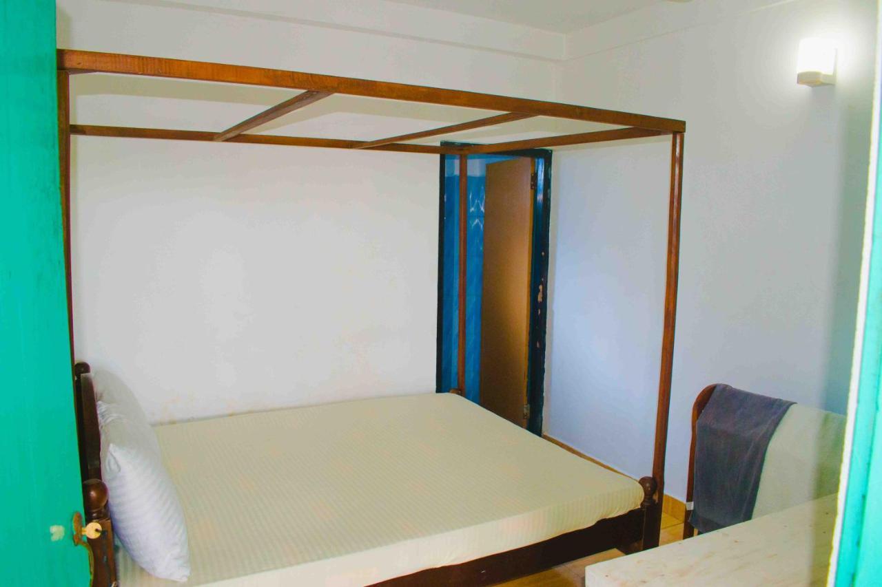 Surfers paradise midigama Weligama Extérieur photo