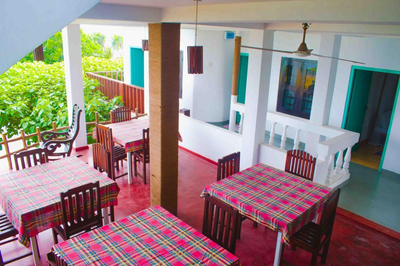 Surfers paradise midigama Weligama Extérieur photo