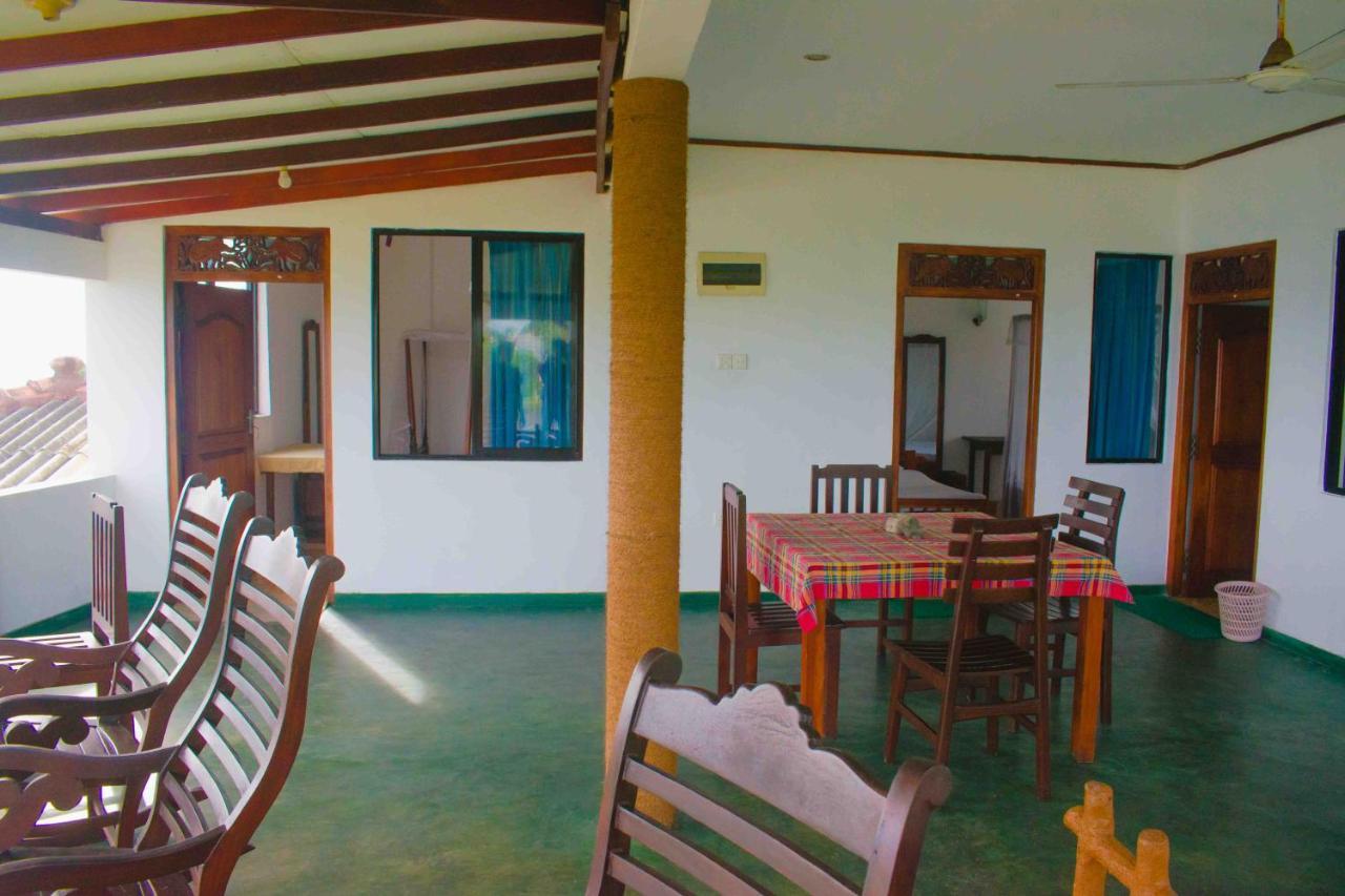 Surfers paradise midigama Weligama Extérieur photo