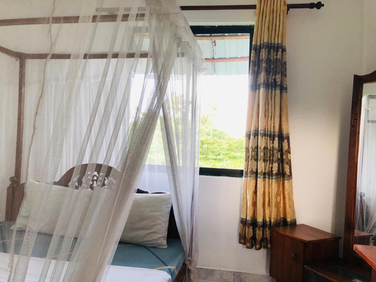 Surfers paradise midigama Weligama Extérieur photo