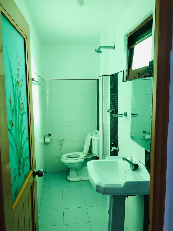 Surfers paradise midigama Weligama Extérieur photo