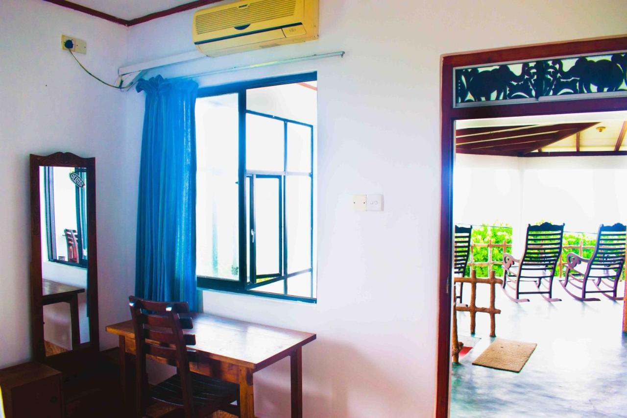 Surfers paradise midigama Weligama Extérieur photo