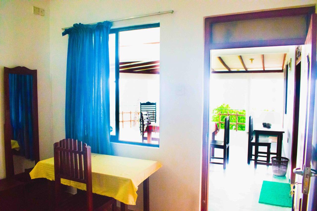 Surfers paradise midigama Weligama Extérieur photo